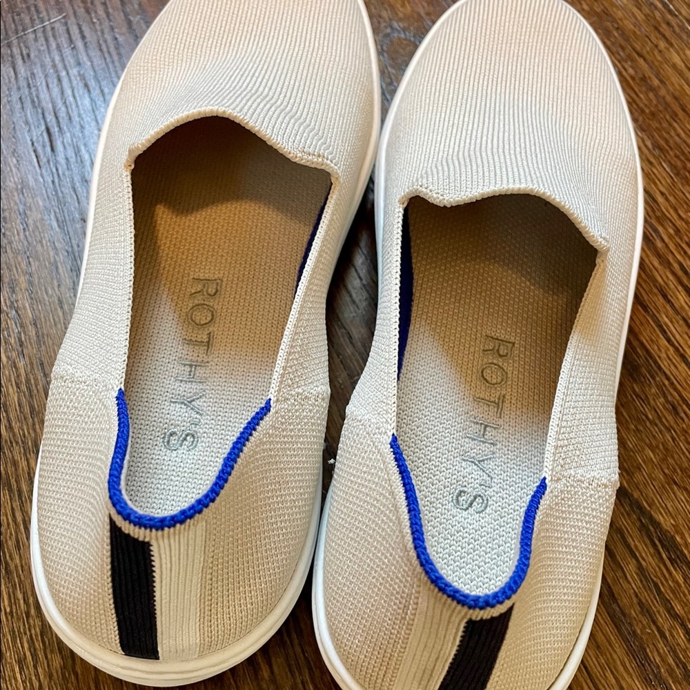 Rothy’s Sneaker in Sand, Size 8